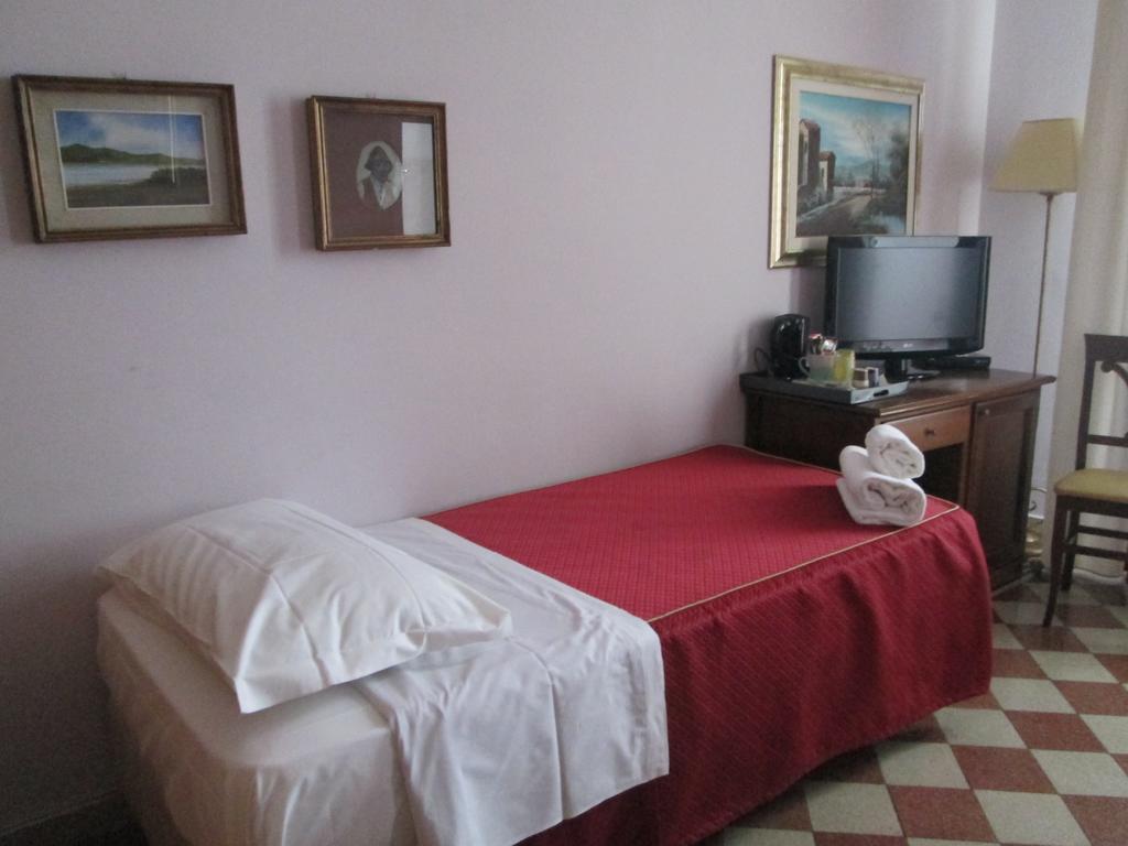 Astrid Hotel Florence Extérieur photo